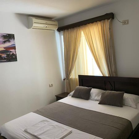 Guesthouse A&F Ksamil Exterior foto